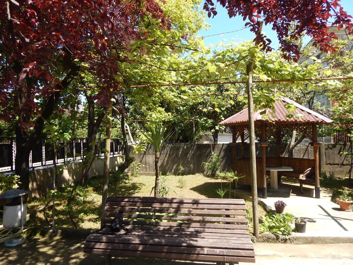 Guest House On Angisa 바투미 외부 사진